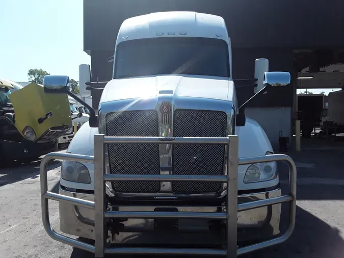 2020 KENWORTH TRUCKS T-680