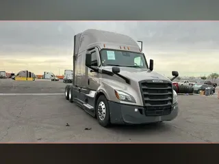 2023 Freightliner Cascadia