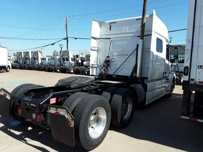 2018 VOLVO VNL64T-730