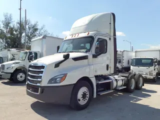 2019 FREIGHTLINER NEW CASCADIA PX12664
