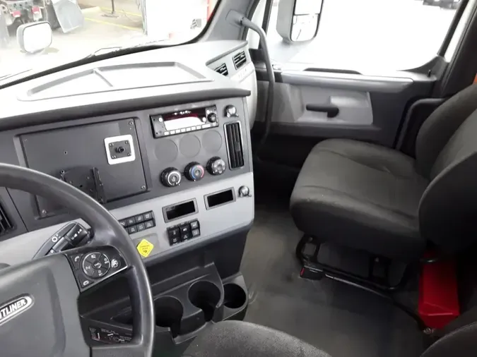 2018 FREIGHTLINER NEW CASCADIA PX12664