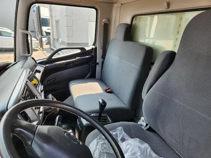 2016 HINO 338 Reefer