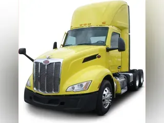 2023 Peterbilt 579
