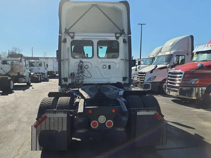 2019 FREIGHTLINER/MERCEDES CASCADIA 125