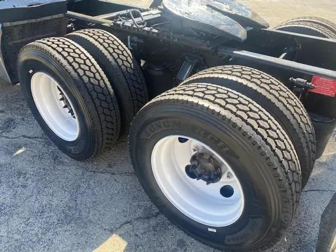 2023 Volvo VNR64T3005fd98eaf6557369a388a6fd5b1b37753