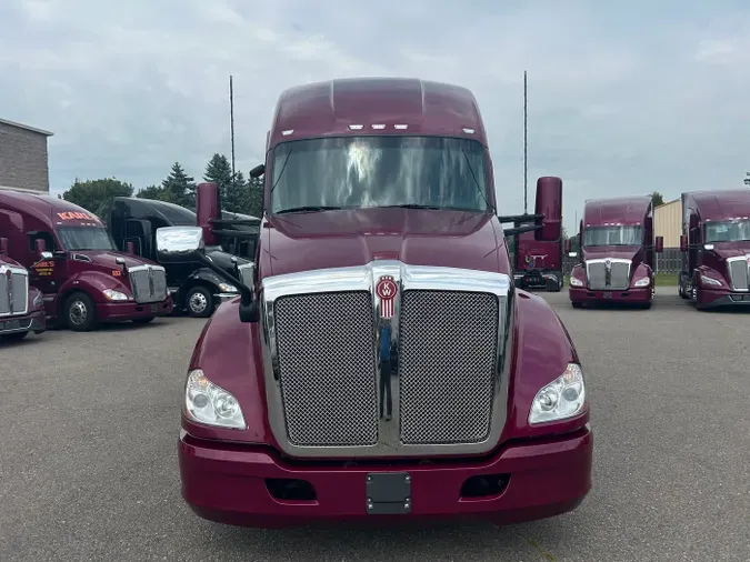 2022 Kenworth T680
