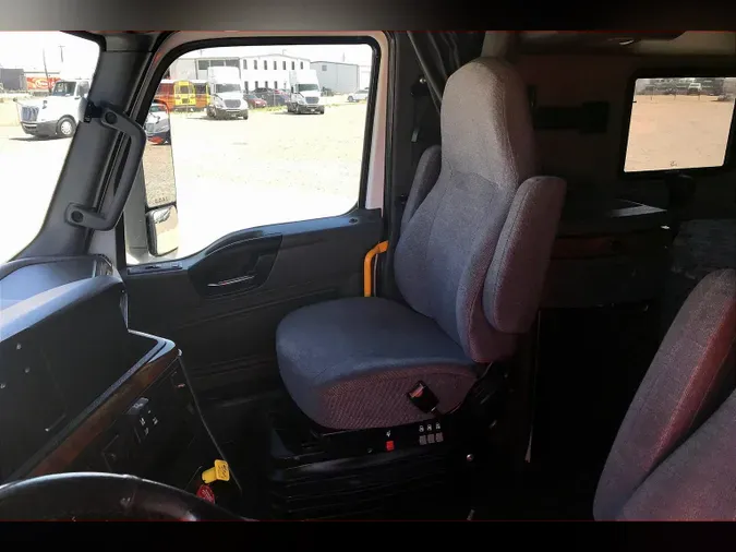 2021 INT LT625 6x4