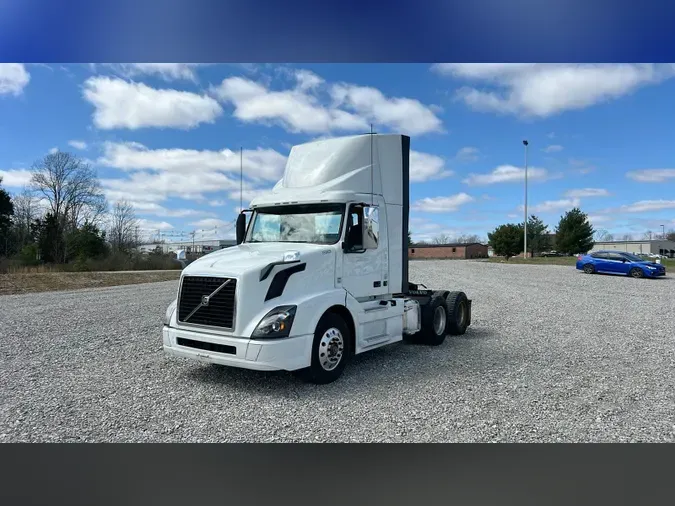 2018 Volvo VNL300