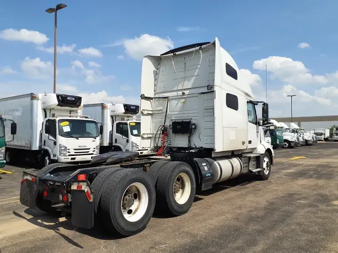 2019 VOLVO VNL64T-760