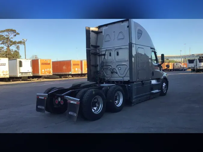 2023 Freightliner Cascadia