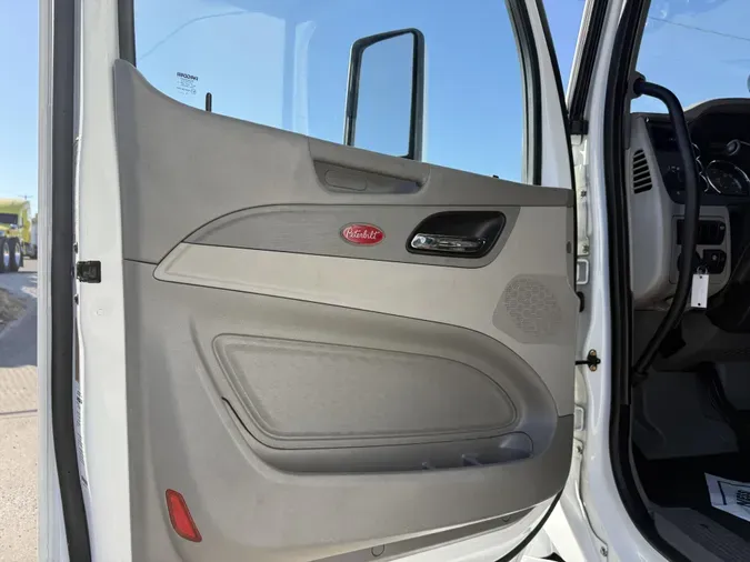 2021 Peterbilt 5795ff0d8ff2af611e8515f5799fa914330