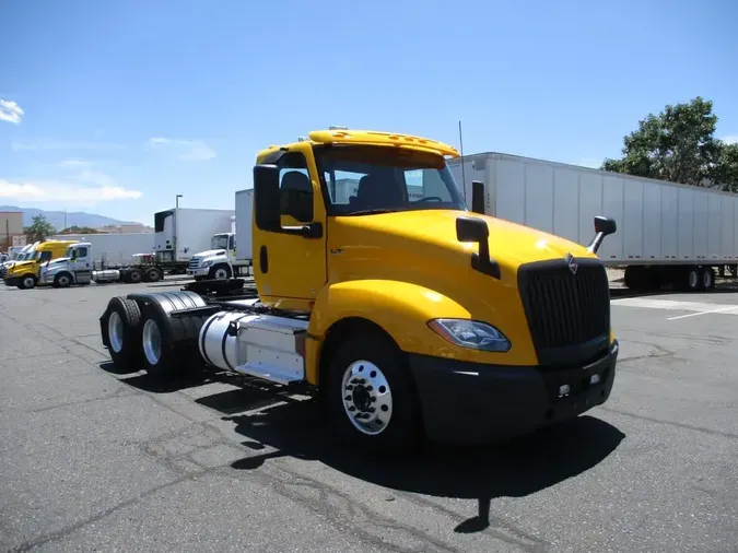 2020 NAVISTAR INTERNATIONAL LT625 DAYCAB T/A5ff3479cd3834ceb2a660a76280913b1
