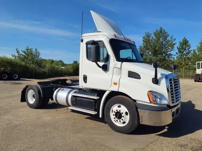 2018 FREIGHTLINER/MERCEDES CASCADIA 113