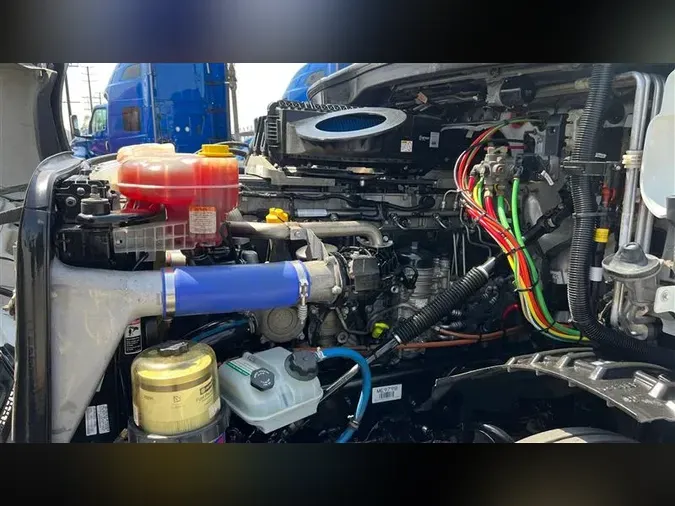 2020 FREIGHTLINER CA126