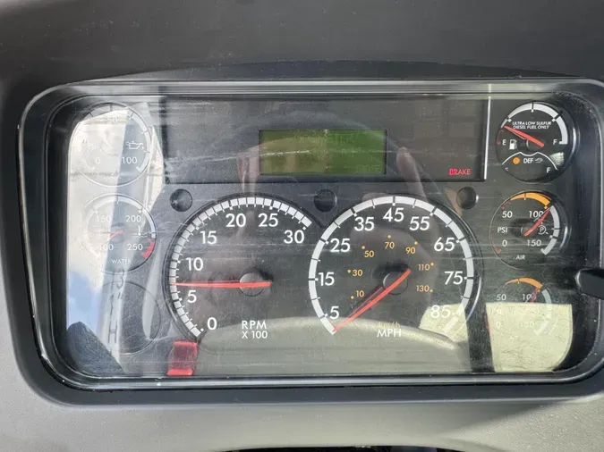 2020 Freightliner Business Class M2 106