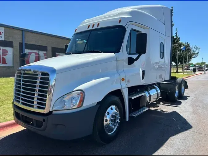 2020 FREIGHTLINER CASCADIA