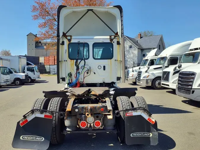 2019 FREIGHTLINER/MERCEDES NEW CASCADIA 126