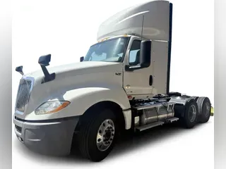 2020 International LT625