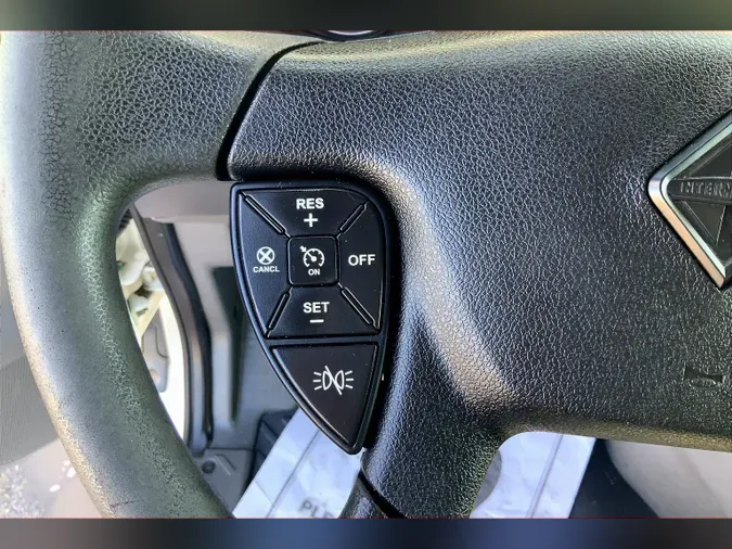 2023 INT LT625 6x4