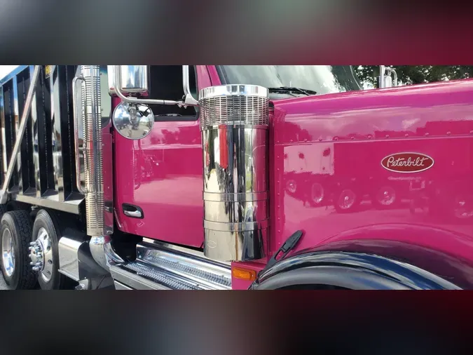 2025 Peterbilt 589600a1aeefe331ecc340313a0b6a64ec1