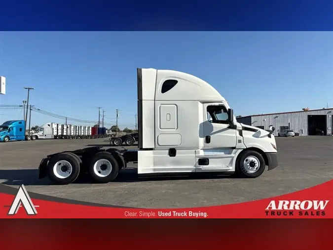 2022 FREIGHTLINER CA126