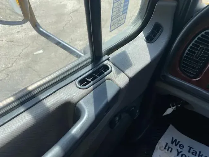 2020 Freightliner Business Class M2 106