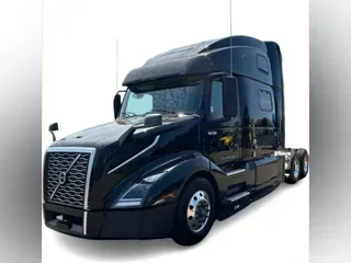 2021 Volvo VNL 860