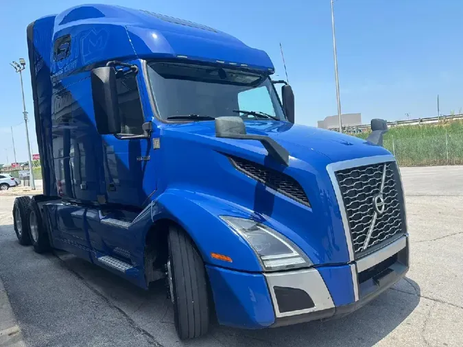 2019 VOLVO VNL64T760