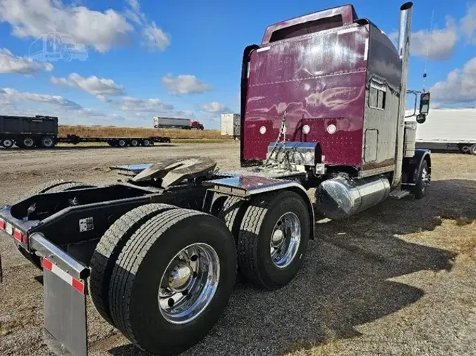 2023 PETERBILT 389