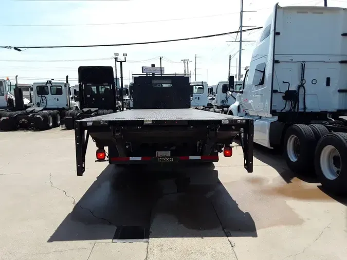 2019 FREIGHTLINER M2 106