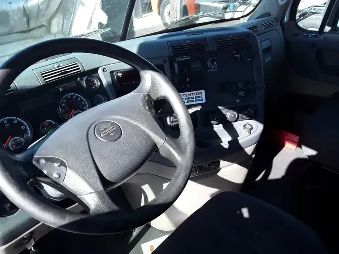 2020 FREIGHTLINER CASCADIA 125