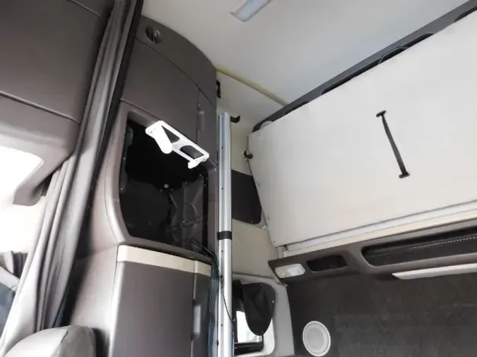 2015 Volvo VNL