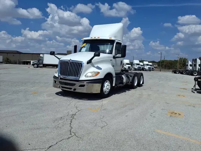 2019 NAVISTAR INTERNATIONAL LT625 DAYCAB T/A601e1a479583bd8387405b6057fc3dad