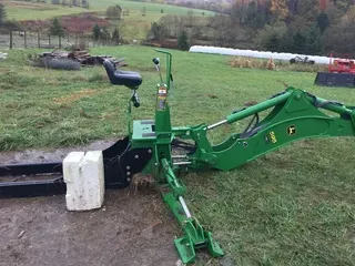 2019 John Deere 595