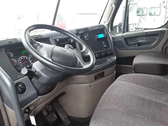 2020 FREIGHTLINER/MERCEDES CASCADIA 12560208e0d0bbb22a0e135afc3974bc82a