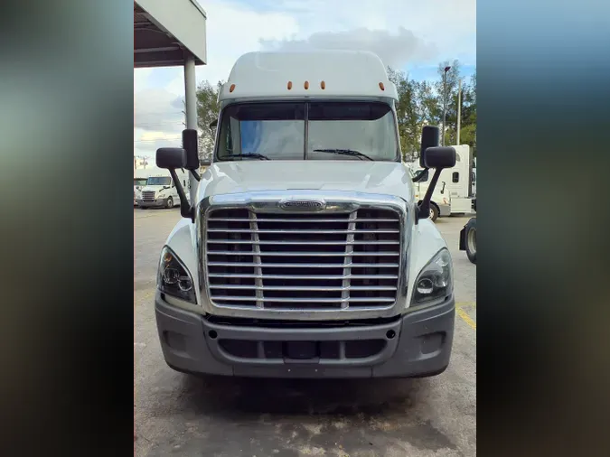 2019 FREIGHTLINER/MERCEDES CASCADIA 125