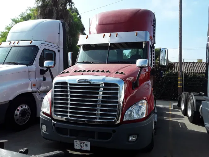 2017 FREIGHTLINER/MERCEDES CASCADIA 125