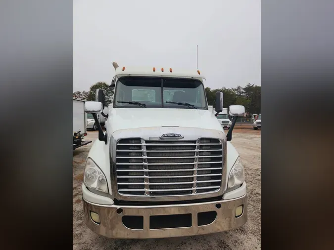 2016 FREIGHTLINER/MERCEDES CASCADIA 125