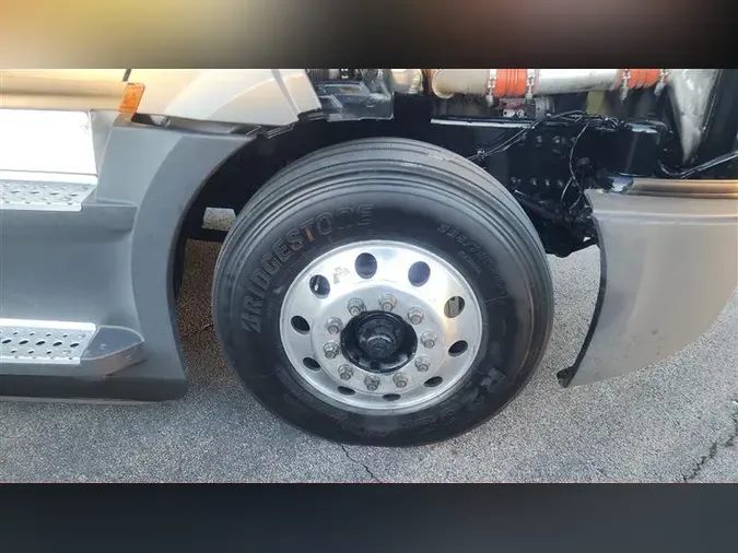 2021 FREIGHTLINER CA126