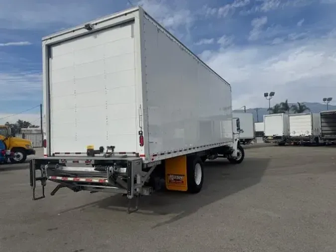 2019 Freightliner Business Class M2 106