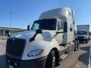 2022 International LT625