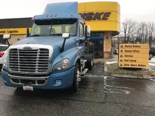 2016 FREIGHTLINER X12564ST