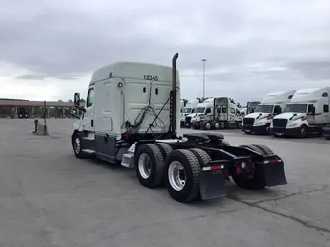 2020 Freightliner Cascadia