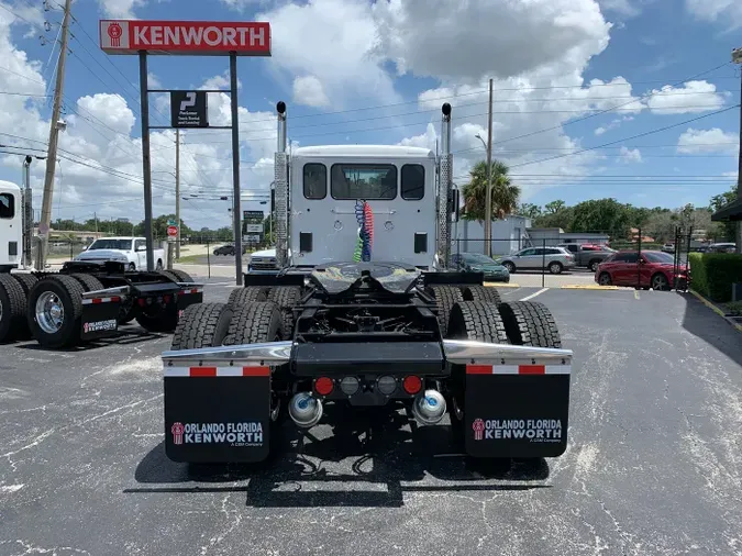 2026 Kenworth T880