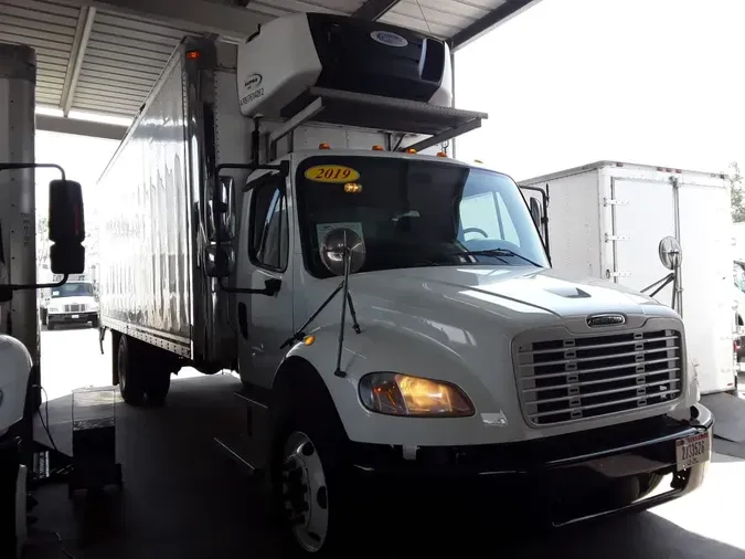 2019 FREIGHTLINER/MERCEDES M2 106