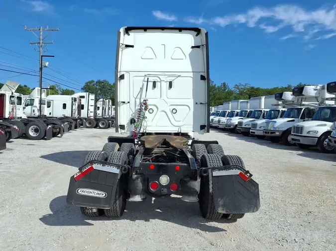 2020 FREIGHTLINER CASCADIA 125