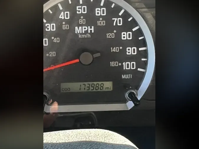 2018 ISUZU NPR