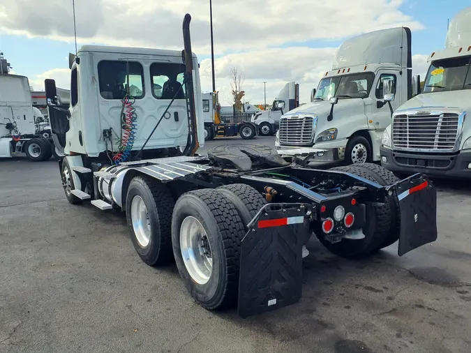 2019 FREIGHTLINER/MERCEDES NEW CASCADIA PX12664