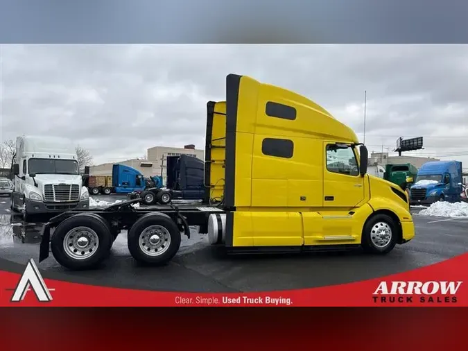 2021 VOLVO VNL64T760