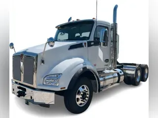 2026 Kenworth T880